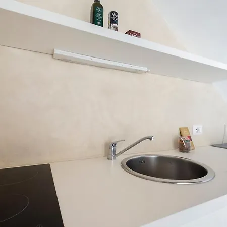 Cosy Two Bedroom Apt, 3 Mins To Piazza Navona Apartment