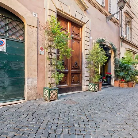 Apartment Cosy Two Bedroom Apt, 3 Mins To Piazza Navona
